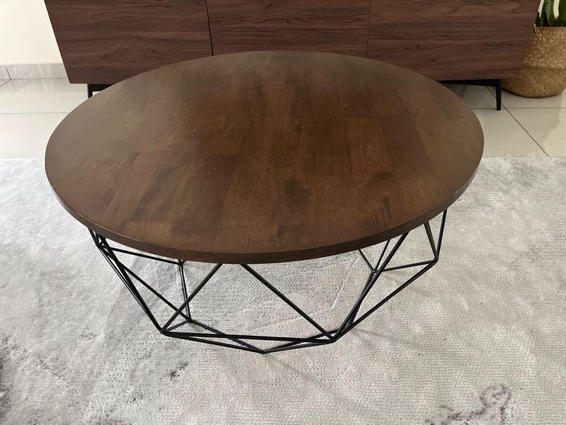 Neimhurst----Coffee-Table-Dark-Brown